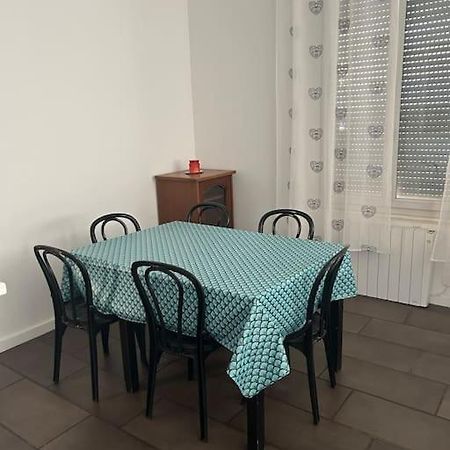 Superbe Appartement Avec Parking Gratuit Во-ан-Велен Экстерьер фото